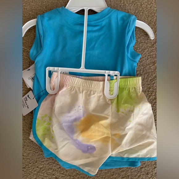 Nike Blue and Pink Graphic Tank Top and Shorts set kids size 6 NWT - Picture 3 of 4